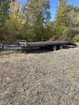 1993 Walton 25ft 12 ton Backhoe trailer