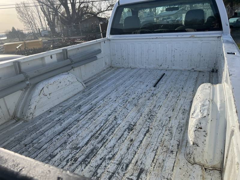 2003 Chevy 2500 HD P/U. (CN 1037)
