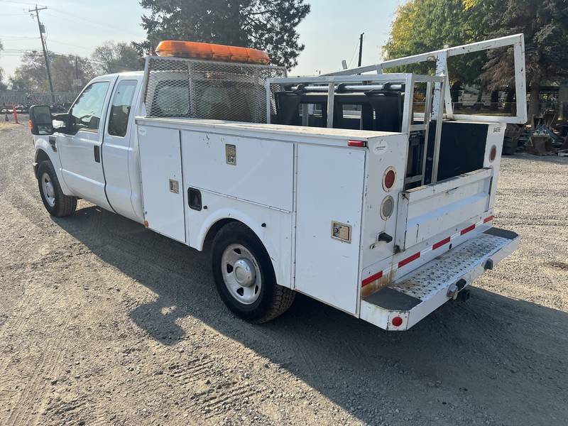 2008 Ford F-250 Ext cab Service Utility truck, (CN 1067))