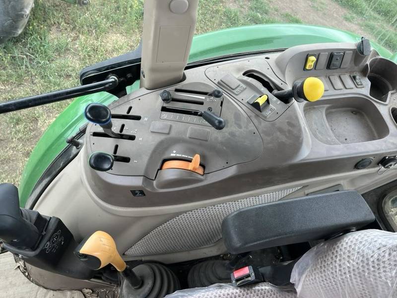 2022 JD 5075M Tractor