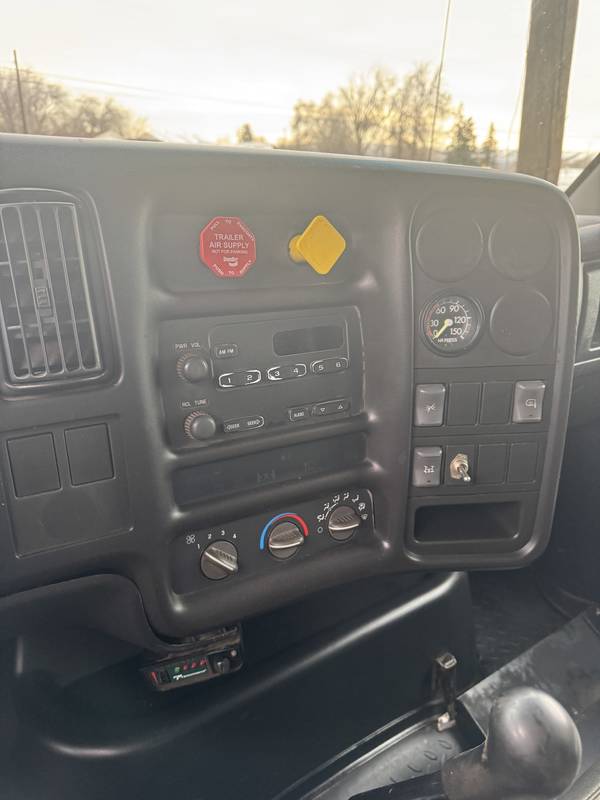 2005 Chevy C8500 5 yard Dump Truck (CN 1044)