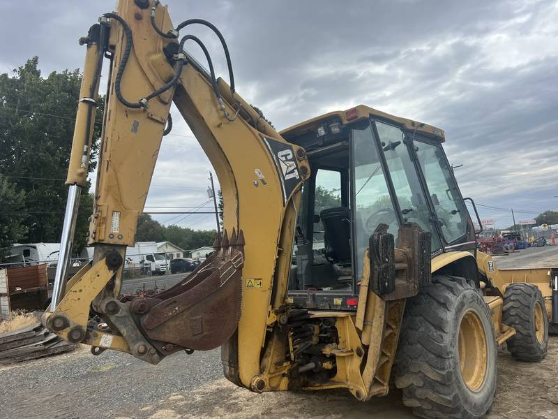 2004 Caterpillar 420D 4x4, Cab, Ext Hoe