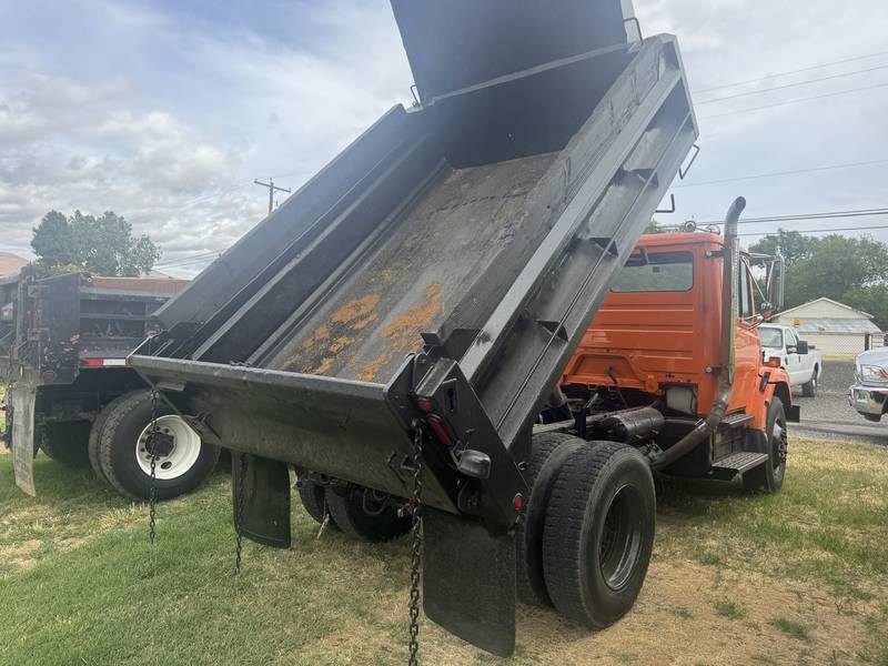 1997 Frtliner FL 80, 5 yrd dump truck, (CN 52)
