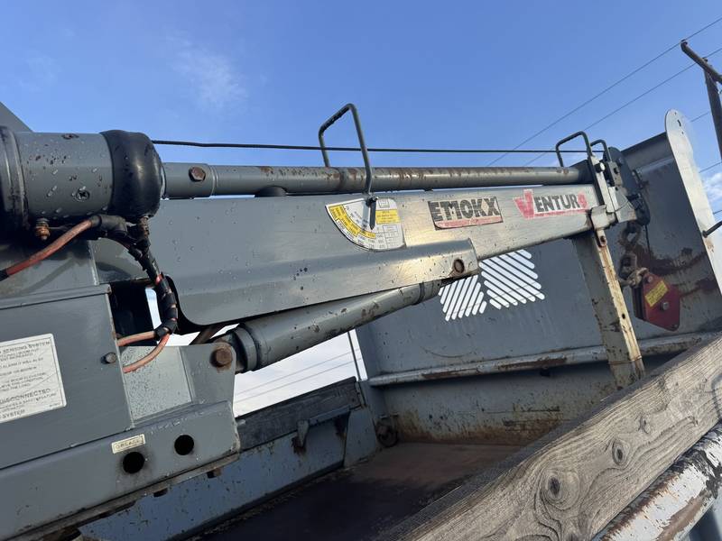 2006 GMC C5500 4x4, 4 yrd dump truck W/snowplow/sander (CN 1019)