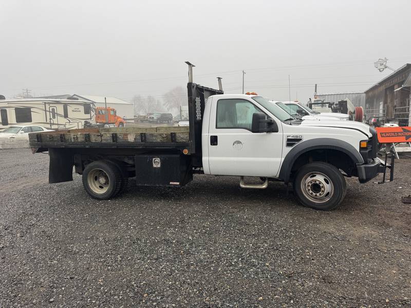 2008 Ford F450 12ft Flatbed w/Hoist