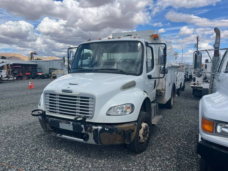 2011 Freightliner M2 Utility