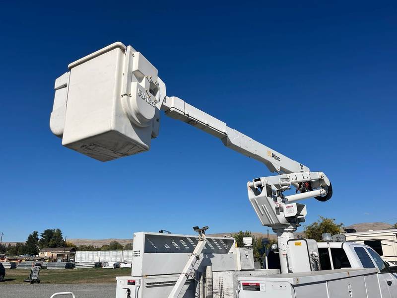2016 Dodge Ram 5500 Bucket truck