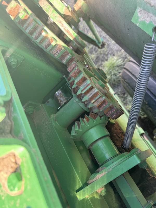 2018 John Deere 348 pto baler