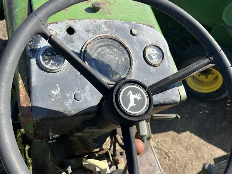 John Deere 2440