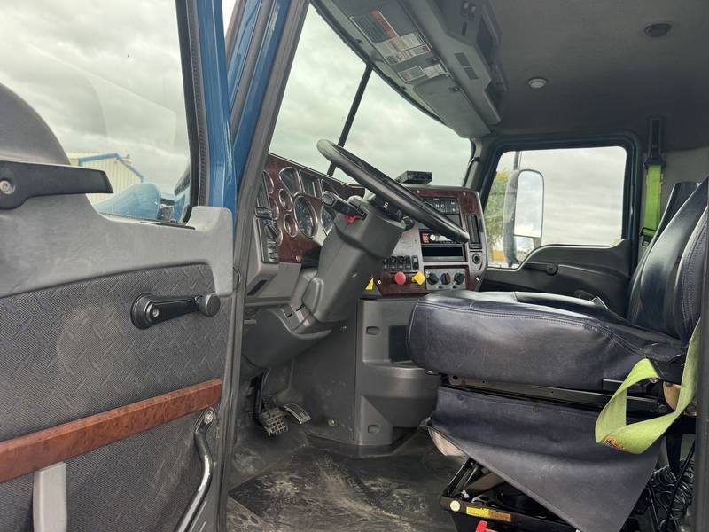 2013 Mack CXU Tri-Axle Truck Tractor