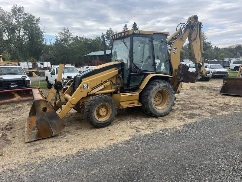 2004 Caterpillar 420D 4x4, Cab, Ext Hoe