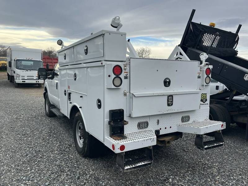 2015 Ford F350, 4x4, Utility, (CN 37)