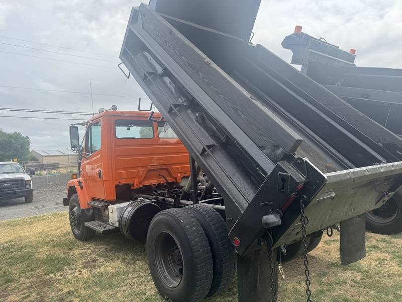 1997 Frtliner FL 80, 5 yrd dump truck, (CN 52)