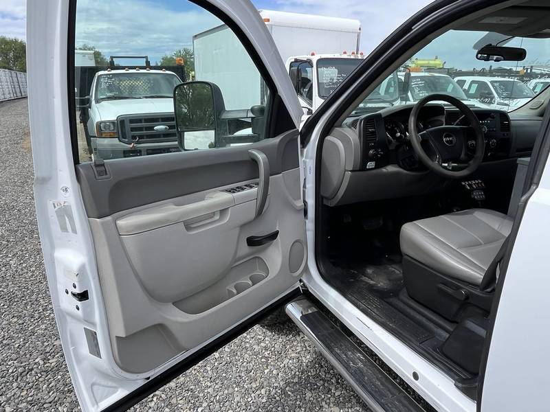 2011 GMC Sierra 3500, Utility, 4x4, Dsl, (CN-92)