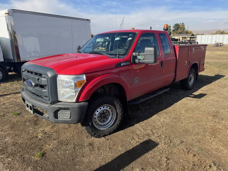2013 Ford F350 Supercab 4x4, Utility truck(CN 1039)