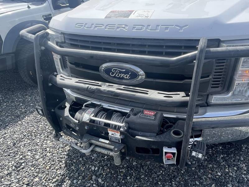 2019 Ford F550 4x4 40ft Bucket Truck W/MATERIAL LIFT  (CN 1005)
