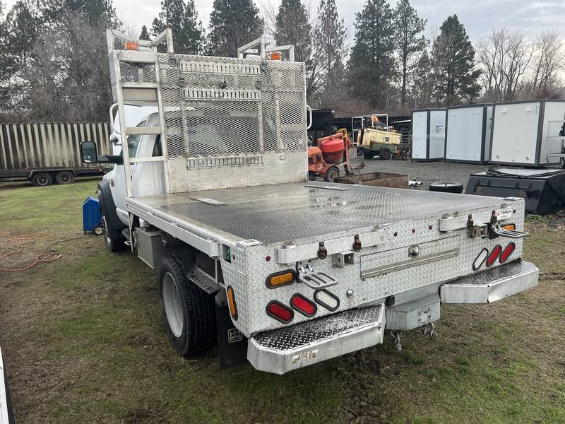 2009 Dodge Ram 5500 4x4, Dsl, 10 ft Alum Flatbed, (CN 61))