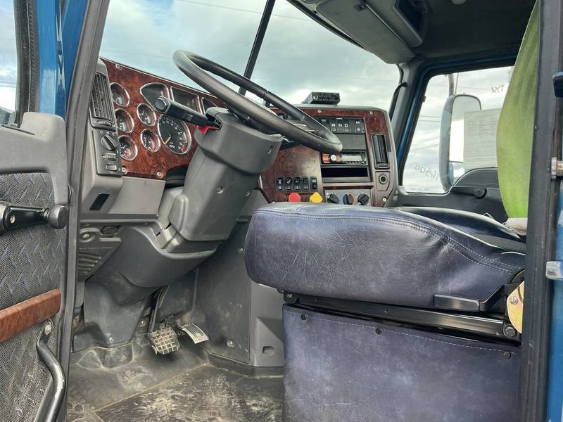 2017 Mack CXU613 Tri-Axle Truck Tractor (CN-12)