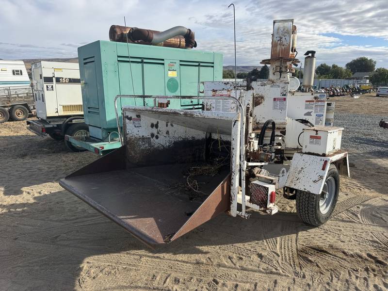 2007 Altec Dsl, 12 inch woodchipper (CN 75)