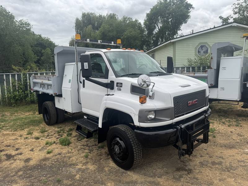 2006 GMC 5500 4x4, 3 yrd dump truck w/snow blade available (CN 67)
