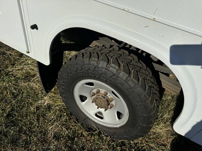 2008 Ford F350 Utility 4x4, (CN 1007)