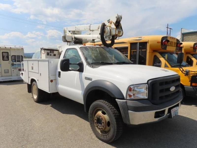 2006 Ford F550 4x4, AT 37ft Bucket truck (CN 71)