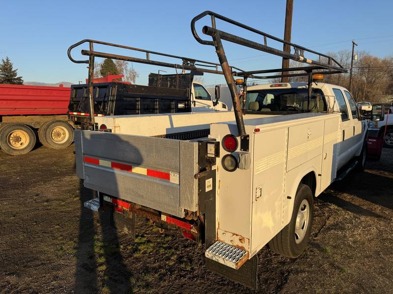 2008 Ford F350, Crewcab, 4x4, Utility Box, Lift gate, W/ Western Ultra Mt wideout Snow Blade, (CN 1110)