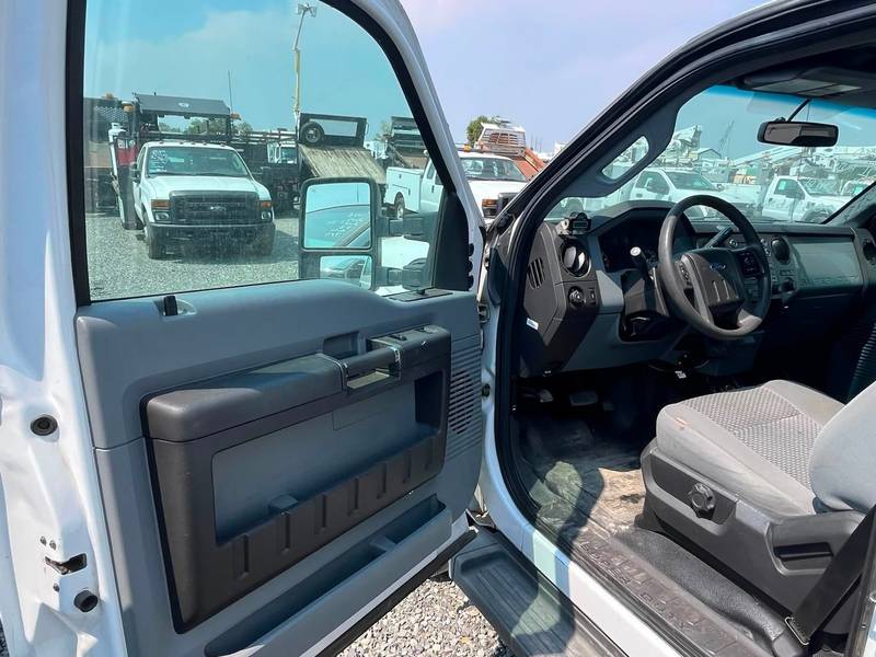 2016 FORD F350, 4x4, UTILITY TRUCK (CN 1034)