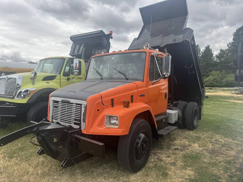 1997 Frtliner FL 80, 5 yrd dump truck, (CN 52)