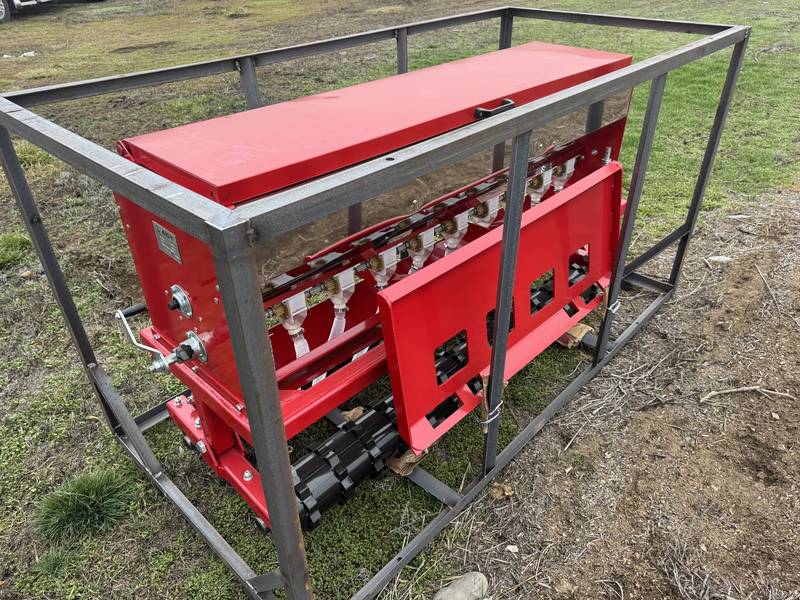 2025 New 3 pt or skidsteer mt 6 ft seeder