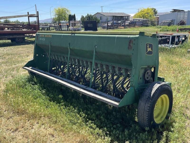 John Deere Seeder Drill