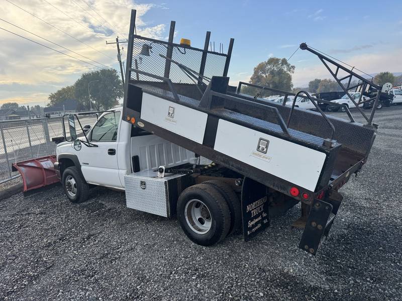 2006 Chevy 3500, 10 ft Flatbed W/Hoist, Front snow plow,  (CN 27)