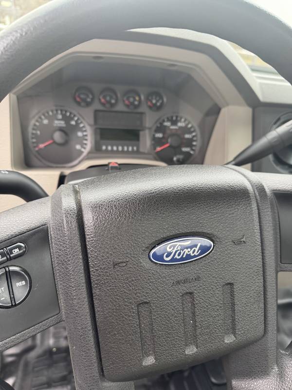 2008 Ford F-250 Pickup, 4x4, (CN 17))
