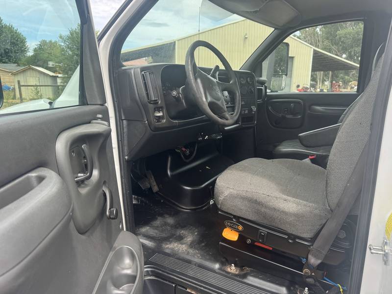 2006 GMC 5500 4x4, 3 yrd dump truck w/snow blade available (CN 67)
