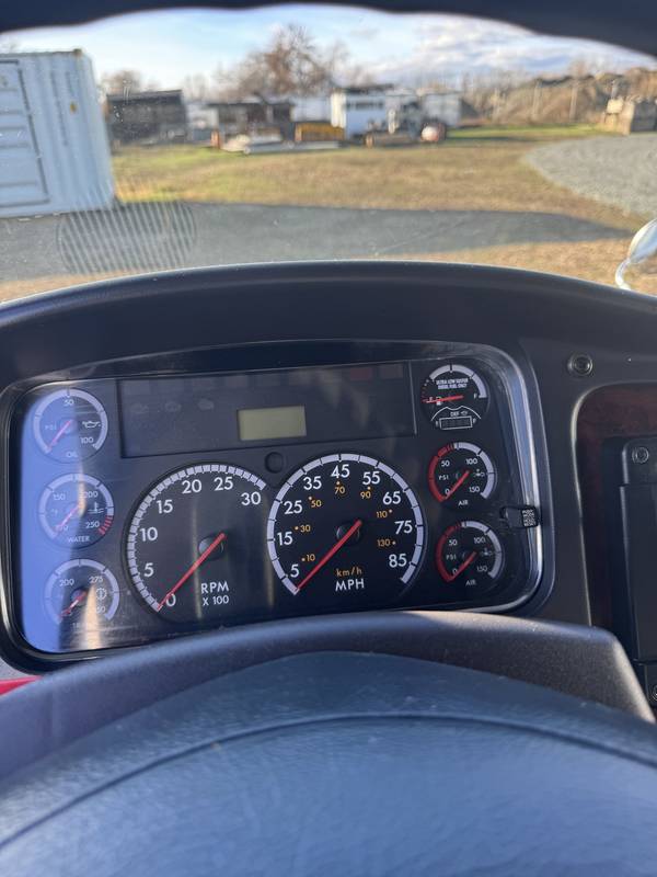 2014 Freightliner Crewcab, m2-106 Utility Truck (CN 39)