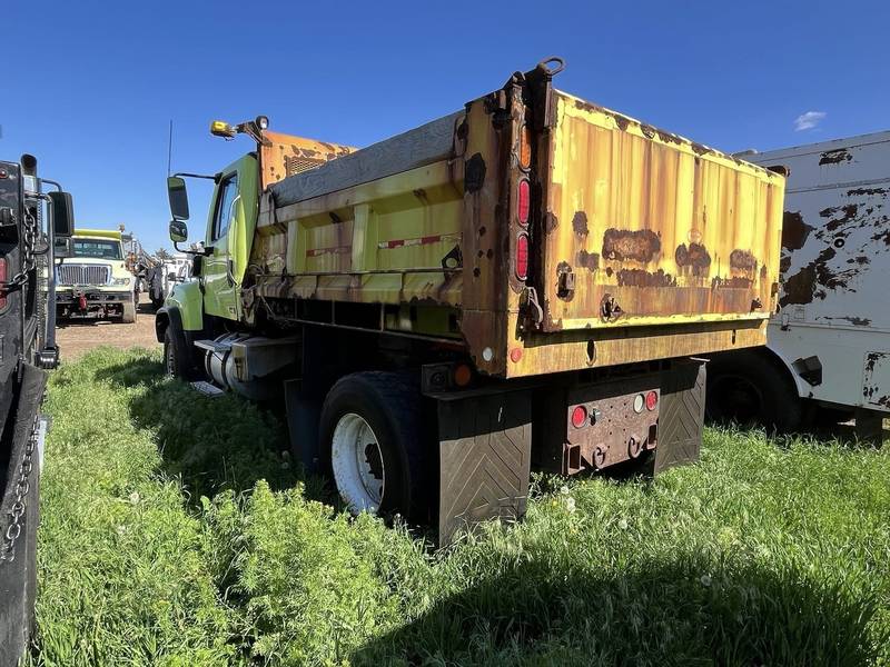 2016 Freightliner Truck(CN-24)