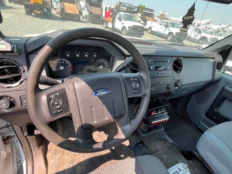 2016 Ford F350 SD 4x4 Utility Truck (CN-92)