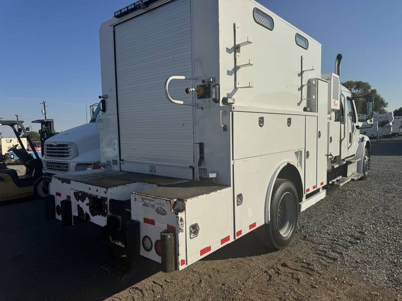 2014 Freightliner Crewcab, m2-106 Utility Truck (CN 39)