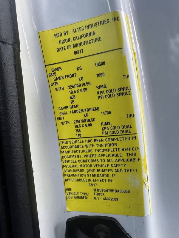 2017 Ford F550 4x4, 40 ft Altec Bucket, Bucket/ Material lift(CN 1058)