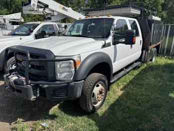 2015 Ford F550, Crewcab, 4x4, 10 ft Flatbed, (CN 1032)