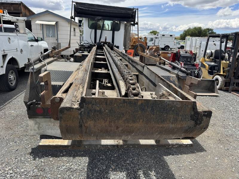 2012 Peterbuilt Model 348, Hook Chain Box Mover Truck