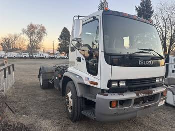 2008 Isuzu T7F Stellar roll off truck, (CN 1124)