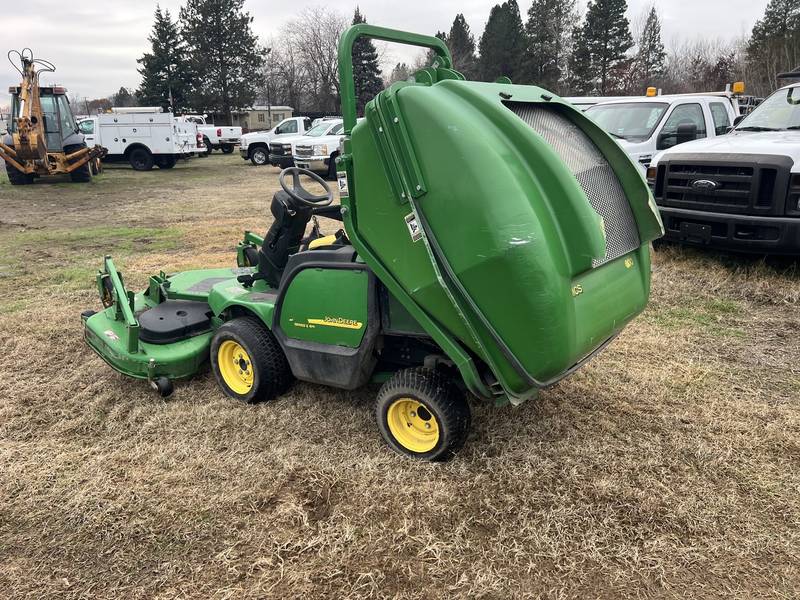JD 1445, 4x4, Dsl,  60’ Commercial Mower with Dumping grass catcher 