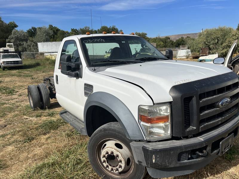 2009 Ford F450 Cab Chassis (CN 80)