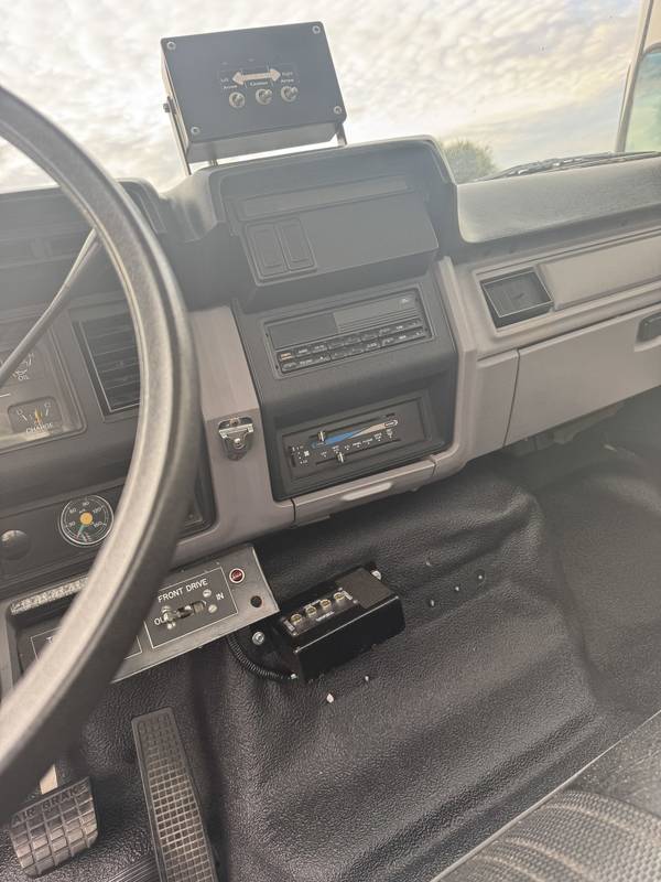 1995 Ford F800 4x4, Cab Chassis Truck (CN-90)