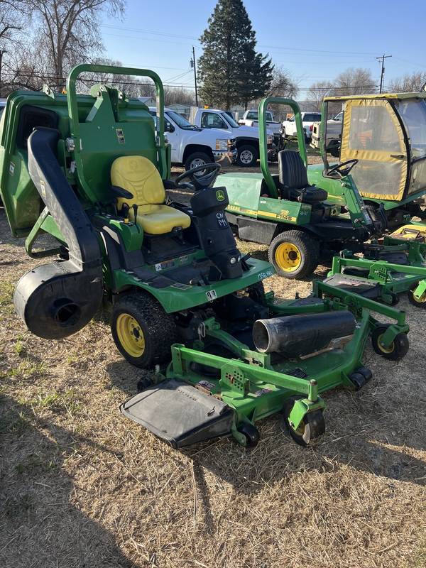 JD 1445, 4x4, Dsl,  60’ Commercial Mower with Dumping grass catcher 