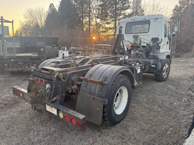 2008 Isuzu T7F Stellar roll off truck, (CN 1124)