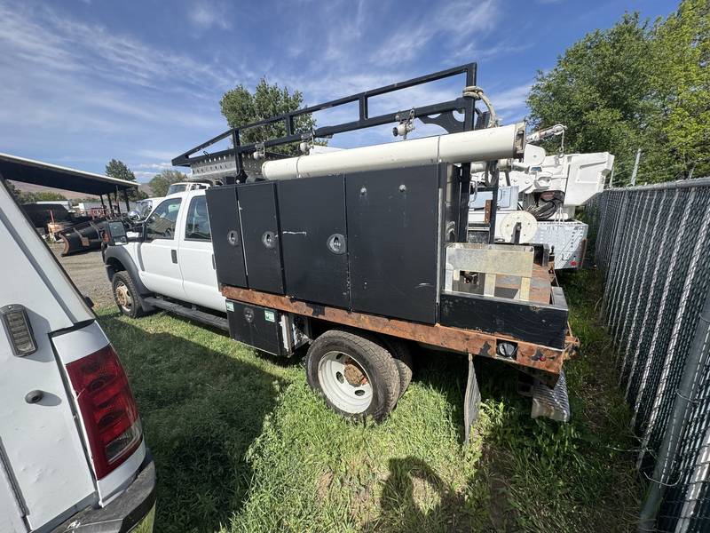 2015 Ford F550, Crewcab, 4x4, 10 ft Flatbed, (CN 1032)