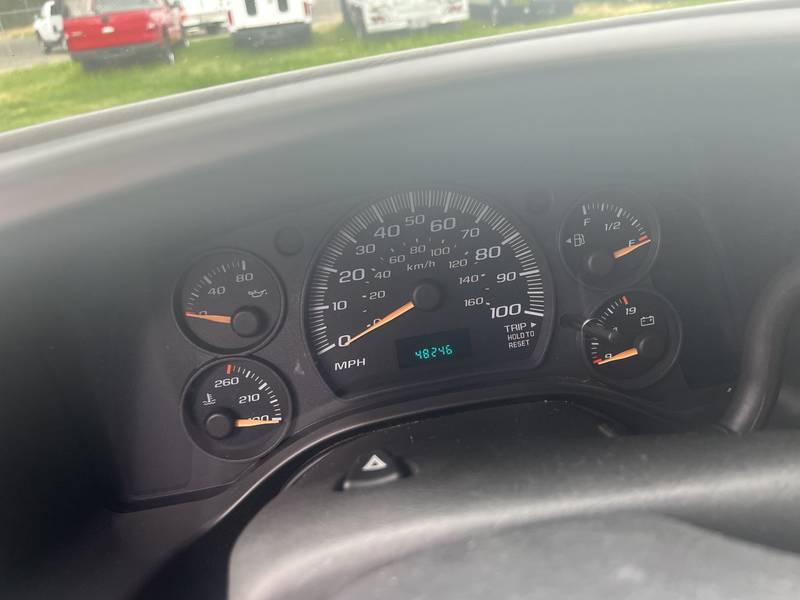 2004 Chevy 2500 Cargo Van (CN 77))