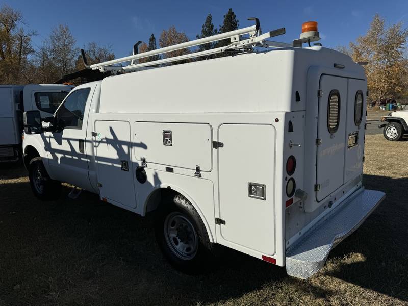 2011 Ford F250 4x4, Utility (CN 1009)